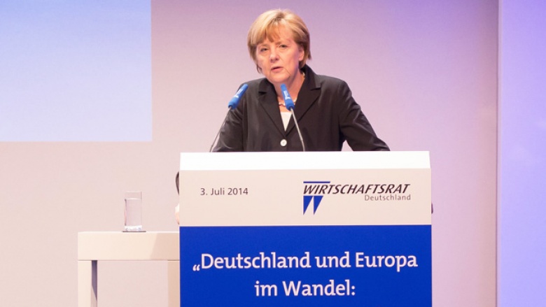 Merkel: „Keine neuen Schulden – keine Steuererhöhungen!“ Merkel: „Keine neuen Schulden – keine Steuererhöhungen!“