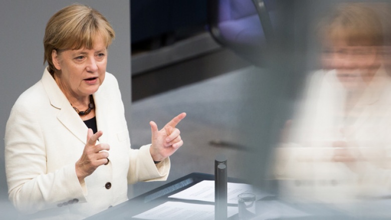 Angela Merkel bei ihrer Rede zum Bundeshaushalt 2015 im Bundestag Angela Merkel bei ihrer Rede zum Bundeshaushalt 2015 im Bundestag
