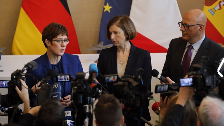 Auf dem Bild sieht man: Die Verteidigungsminister aus Deutschland, Frankreich und Spanien: Annegret Kramp-Karrenbauer, Florence Parly und Ángel Olivares Ramírez 