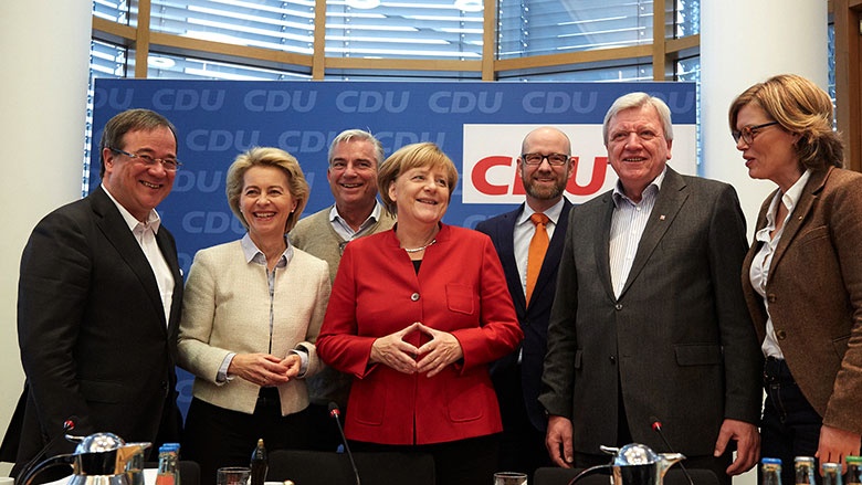 Angela Merkel und ihre Stellvertreter und der Generalsekretär Angela Merkel und ihre Stellvertreter und der Generalsekretär