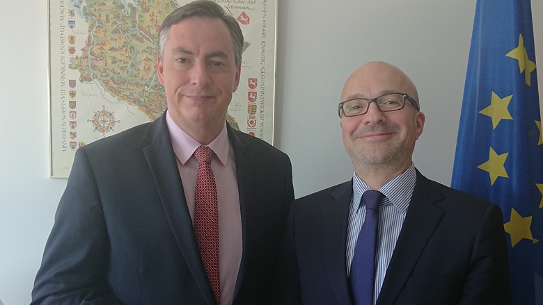 David McAllister mit dem Direktor des Brüsseler Büros des American Jewish Committee, Daniel Schwammenthal