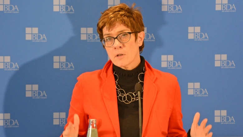 CDU-Vorsitzenden Annegret Kramp-Karrenbauer und BDA-Präsident Ingo Kramer während einer Pressekonferenz im Haus des BDA CDU-Vorsitzenden Annegret Kramp-Karrenbauer und BDA-Präsident Ingo Kramer während einer Pressekonferenz im Haus des BDA