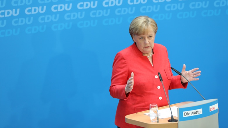 Das Bild zeigt: CDU-Vorsitzende Angela Merkel auf einer Pressekonferenz.