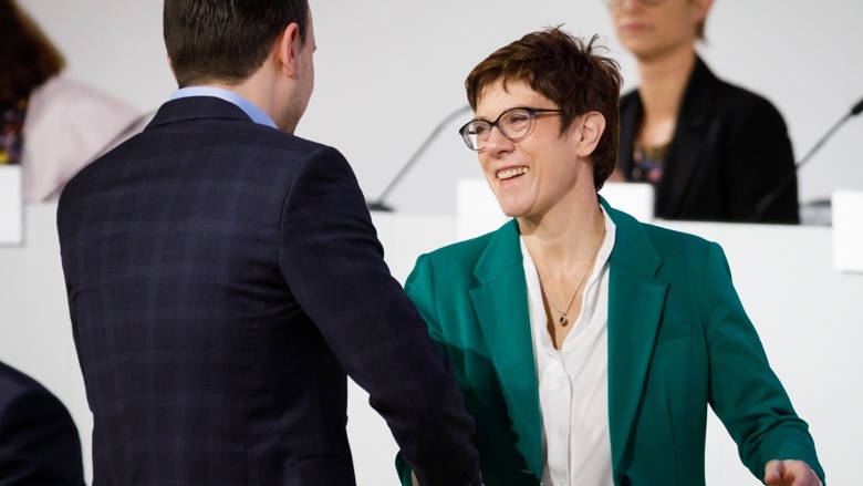 Die CDU-Vorsitzende Annegret Kramp-Karrenbauer und ihr neuer CDU-General Paul Ziemiak Die CDU-Vorsitzende Annegret Kramp-Karrenbauer und ihr neuer CDU-General Paul Ziemiak