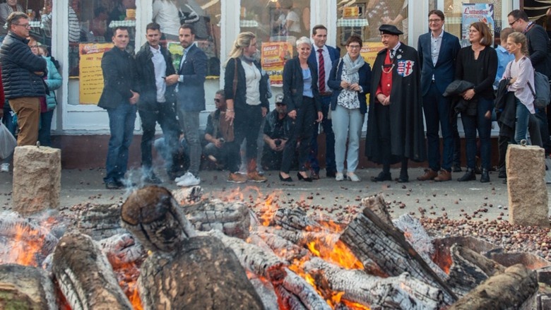 CDU-Generalsekretärin Annegret Kramp-Karrenbauer auf Wahlkampftour in Hessen CDU-Generalsekretärin Annegret Kramp-Karrenbauer auf Wahlkampftour in Hessen