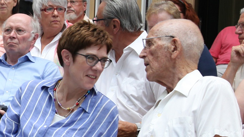 CDU-Generalsekretärin Annegret Kramp-Karrenbauer auf Zuhör-Tour in Braunschweig