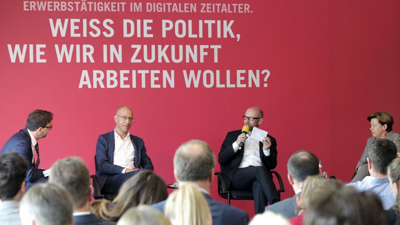Podiumsdiskussion mit Peter Tauber Podiumsdiskussion mit Peter Tauber