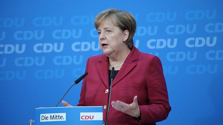 Merkel mahnt zügige Gespräche mit der SPD an Merkel mahnt zügige Gespräche mit der SPD an