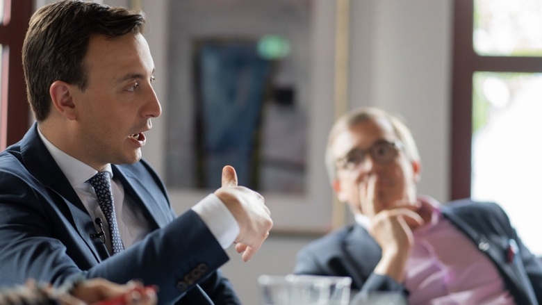 Gespräch zum CDU-Grundsatzprogramm mit CDU Generalsekretär Paul Ziemiak und Gästen Gespräch zum CDU-Grundsatzprogramm mit CDU Generalsekretär Paul Ziemiak und Gästen wie Prof. Dr. Andreas Rödder