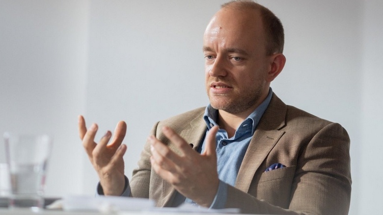 Gespräch zum CDU-Grundsatzprogramm mit CDU Generalsekretär Paul Ziemiak und Gästen wie Journalist Marc Felix Serrao Gespräch zum CDU-Grundsatzprogramm mit CDU Generalsekretär Paul Ziemiak und Gästen wie Journalist Marc Felix Serrao