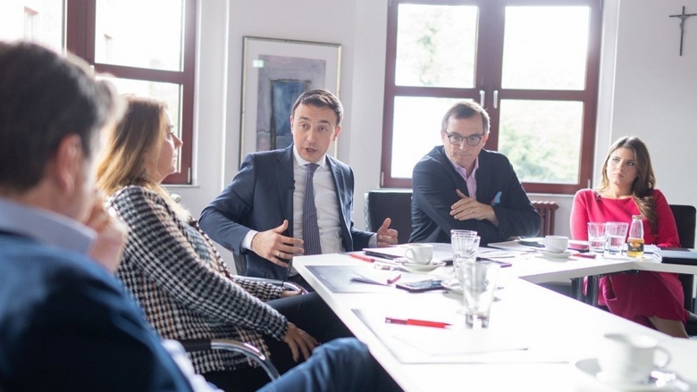 Gespräch zum CDU-Grundsatzprogramm mit CDU Generalsekretär Paul Ziemiak und Gästen Gespräch zum CDU-Grundsatzprogramm mit CDU Generalsekretär Paul Ziemiak und Gästen