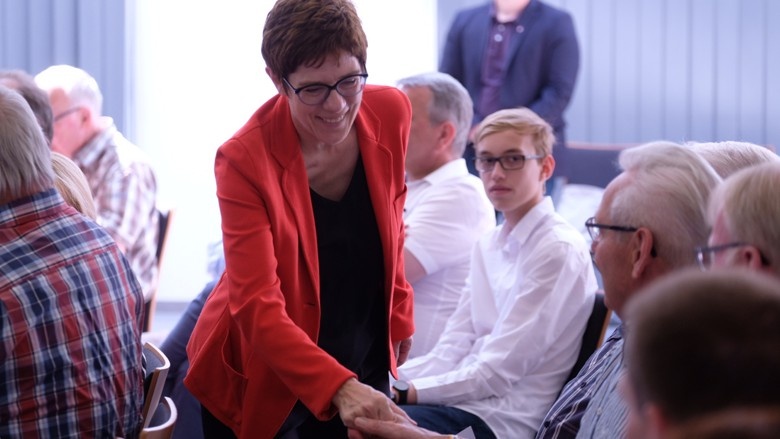 CDU-Generalsekretärin Annegret Kramp-Karrenbauer Zuhör-Tour Verden 