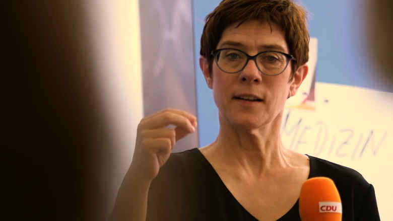 CDU-Generalsekretärin Annegret Kramp-Karrenbauer Zuhör-Tour Verden Sehnde