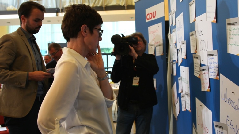 CDU-Generalsekretärin Annegret Kramp-Karrenbauer Zuhör-Tour Fulda CDU-Generalsekretärin Annegret Kramp-Karrenbauer Zuhör-Tour Fulda