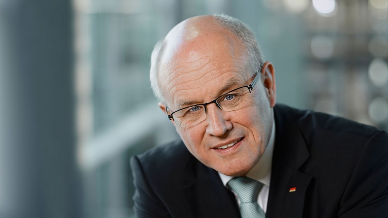 130321 Kauder 1323 X 744 Volker Kauder, Vorsitzender der CDU/CSU-Fraktion im Deutschen Bundestag