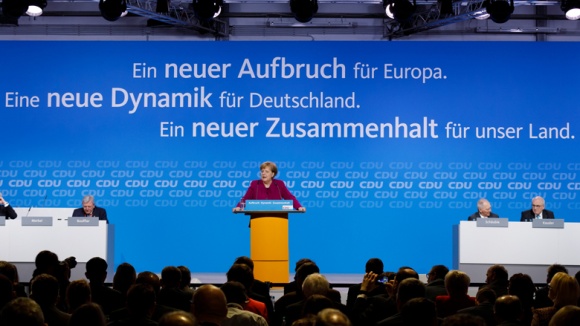 Angela Merkel bei ihrem Bericht